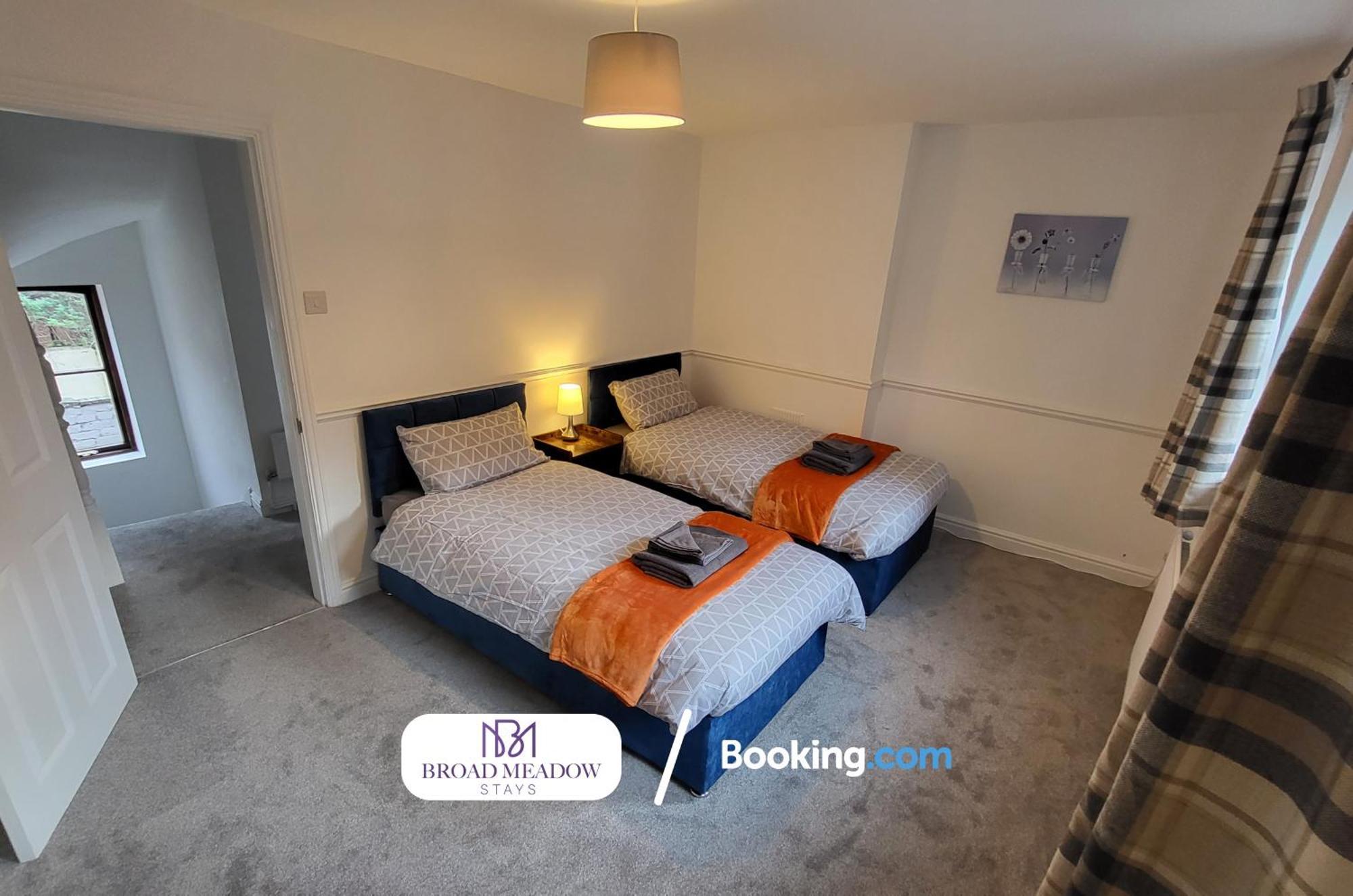 Last-Minute Offers L 3-Bed House By Broad Meadow Stays L Short Lets L Family, Business, Students L Lincoln L Parking Exteriér fotografie